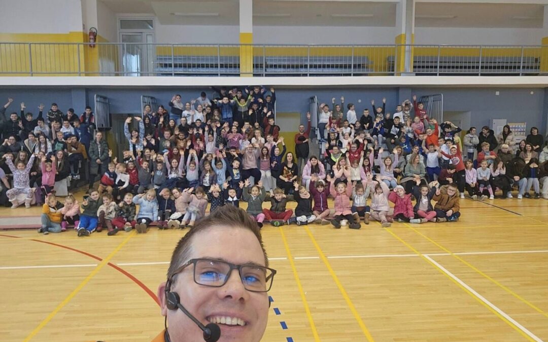 Mađioničar Luka Vidović gostovao našoj školi